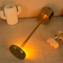 Luminária de Mesa Abajur Cabeceira Escrivaninha LED 3 em 1 Recarregável Tipo C Preto Cromado Dourado